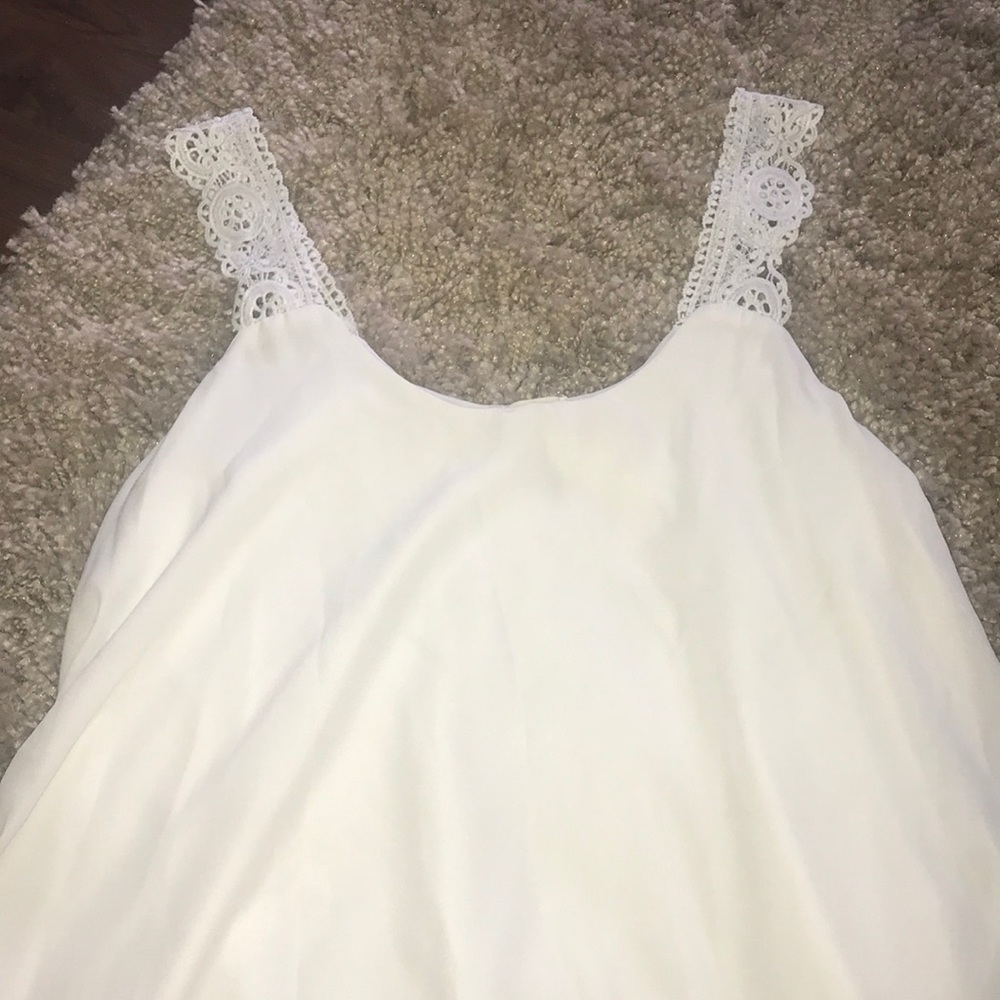 Lace-detail strap tank